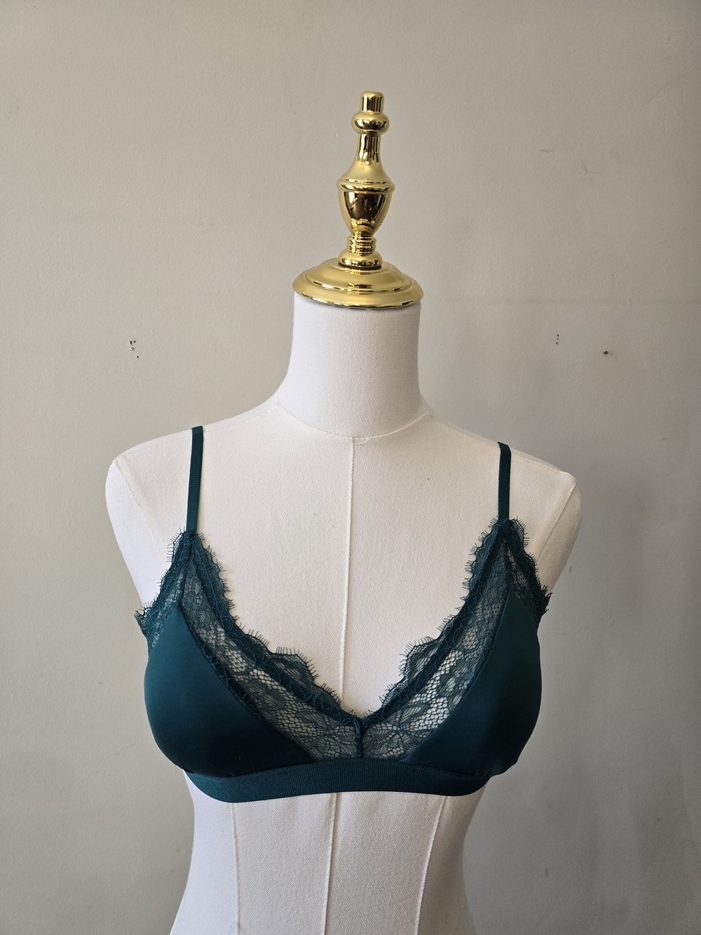 Gilly Hicks Teal Lace Trim Bralette